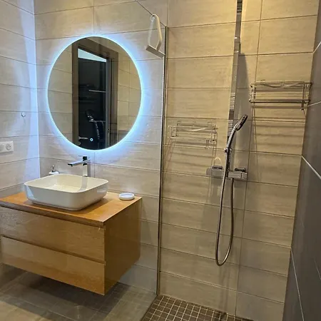 Alzola Apartment *